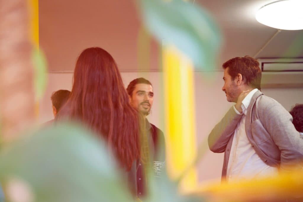 Fa networking ca un Casanova