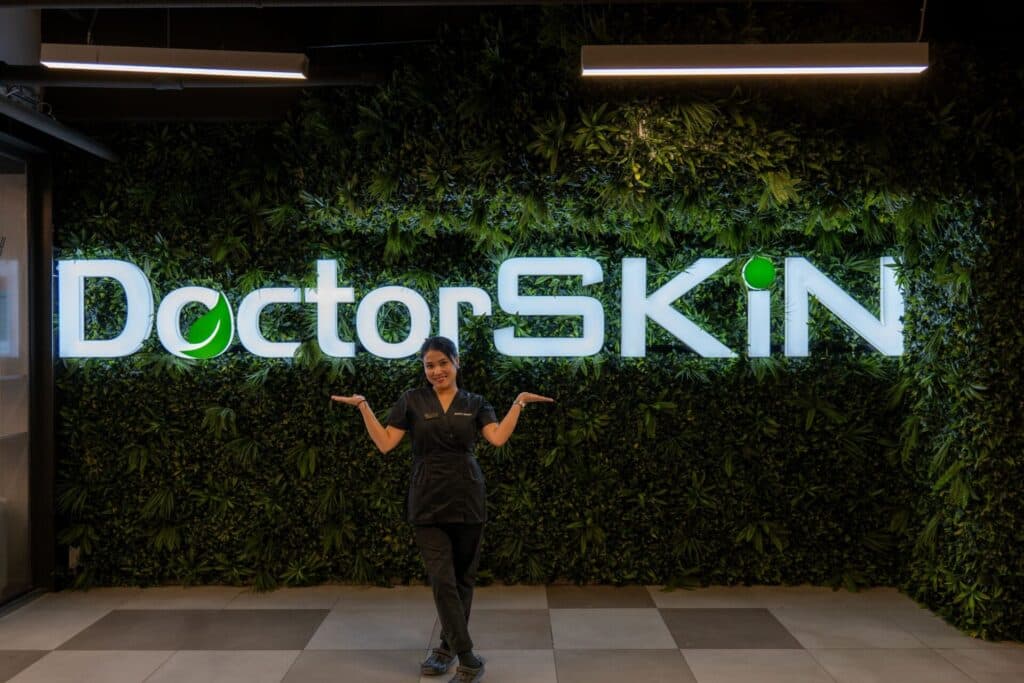 Doctor SKiN investește 350.000 de euro  în modernizarea și extinderea primei sale clinici.