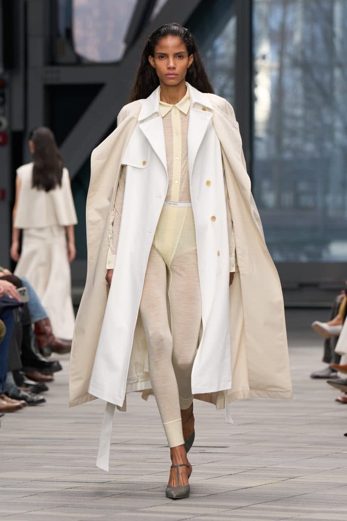Calvin Klein Collection de Veronica Leoni