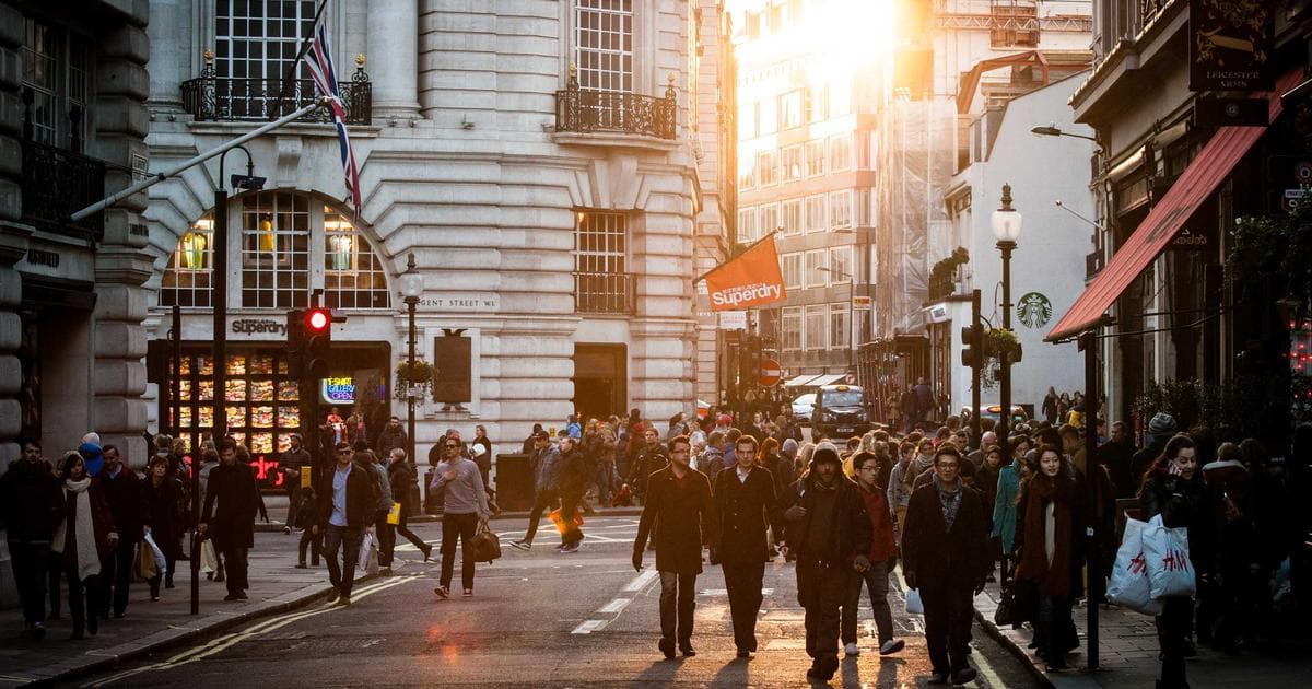 Inteligenta Artificiala in 2026: O Revolutie In Cea Mai Rapid Evoluanta Industrie