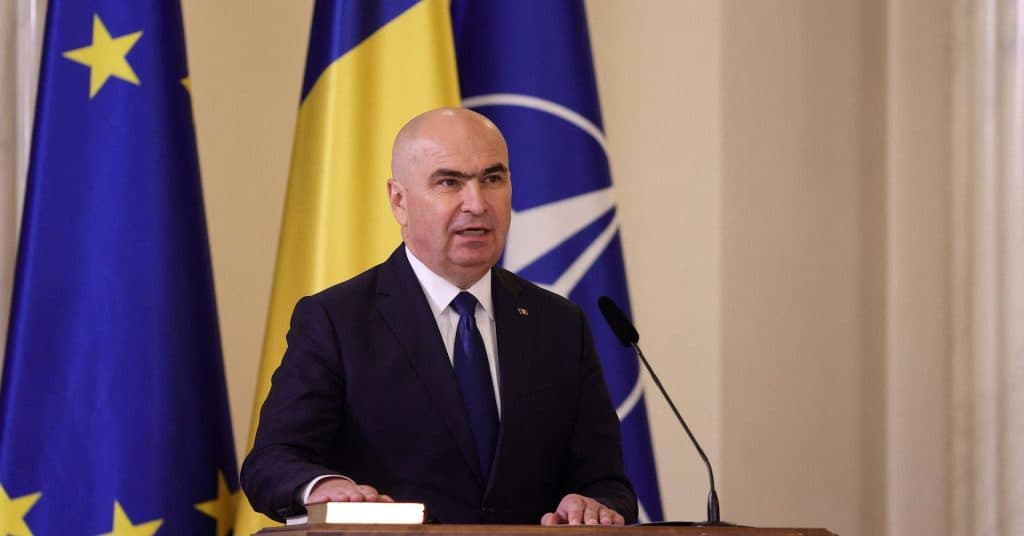 Guvernul Bolojan a căzut: moțiunea de cenzură a trecut cu scor mare în Parlament