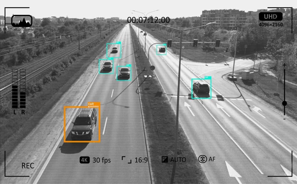 Rețea de supraveghere AI în SUA: camerele Flock și Palantir Technologies se extind rapid