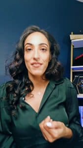 Cine este Dr. Rena Malik: medicul care a adus educația sexuală în mainstream