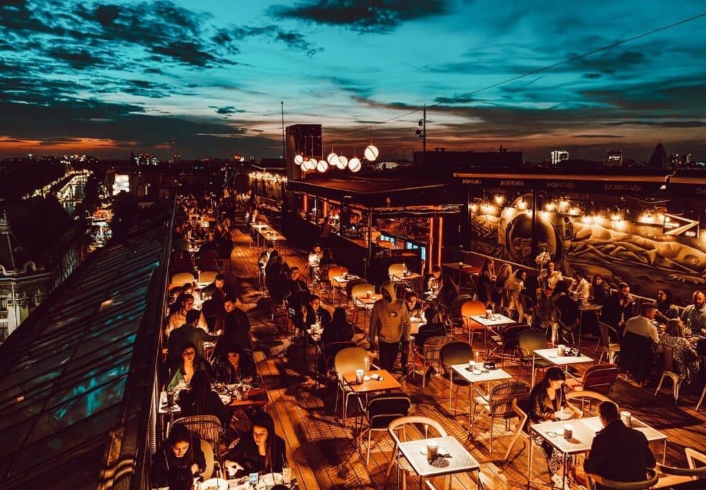„Socialite Club”: noul trend care transformă socializarea premium într-un simbol de statut