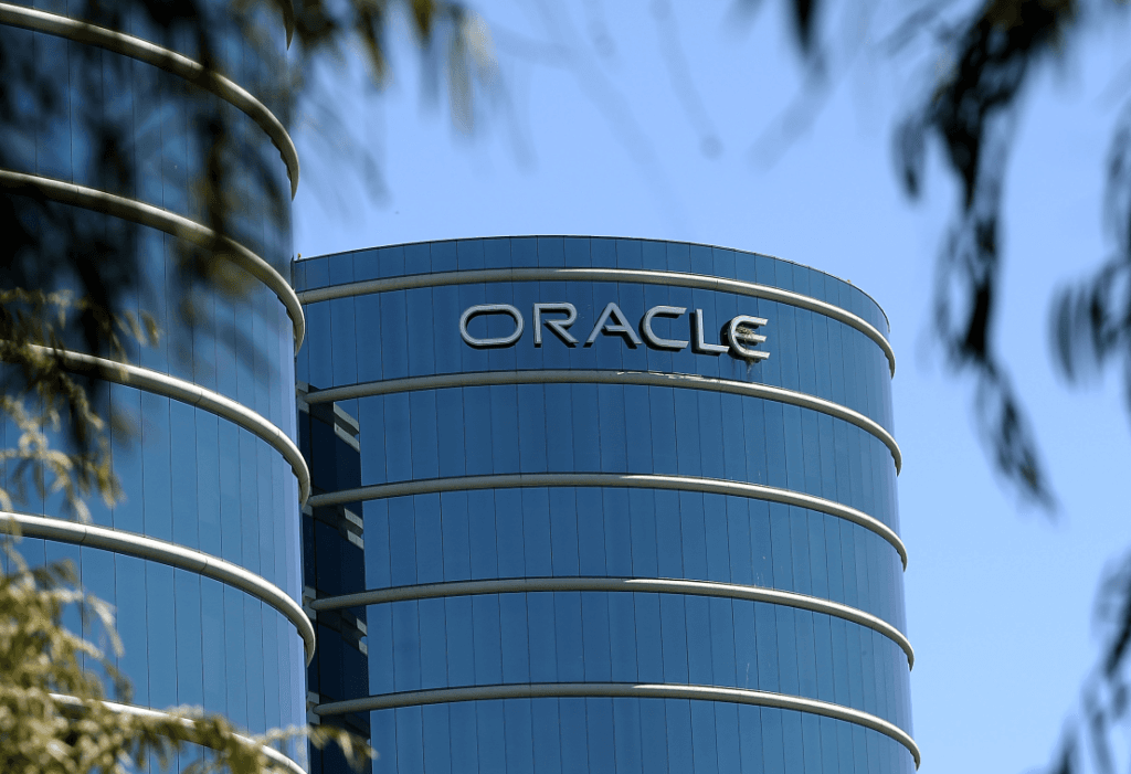 Oracle, Amazon și Meta au eliminat zeci de mii de locuri de muncă