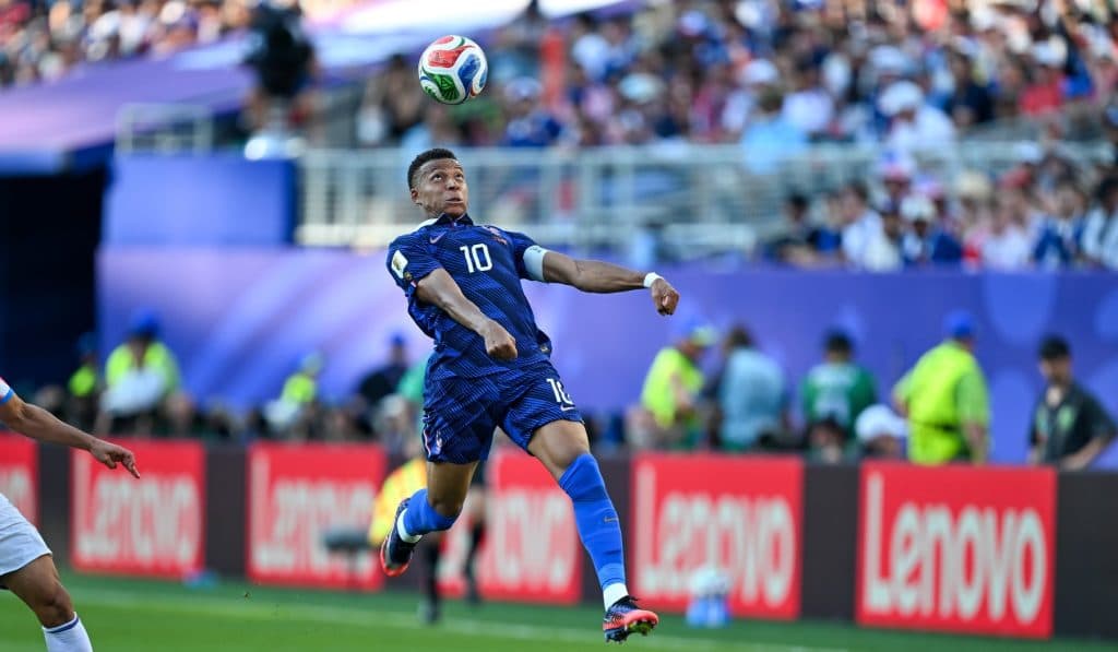 Franţa se califică în sferturile de finală ale CM 2026