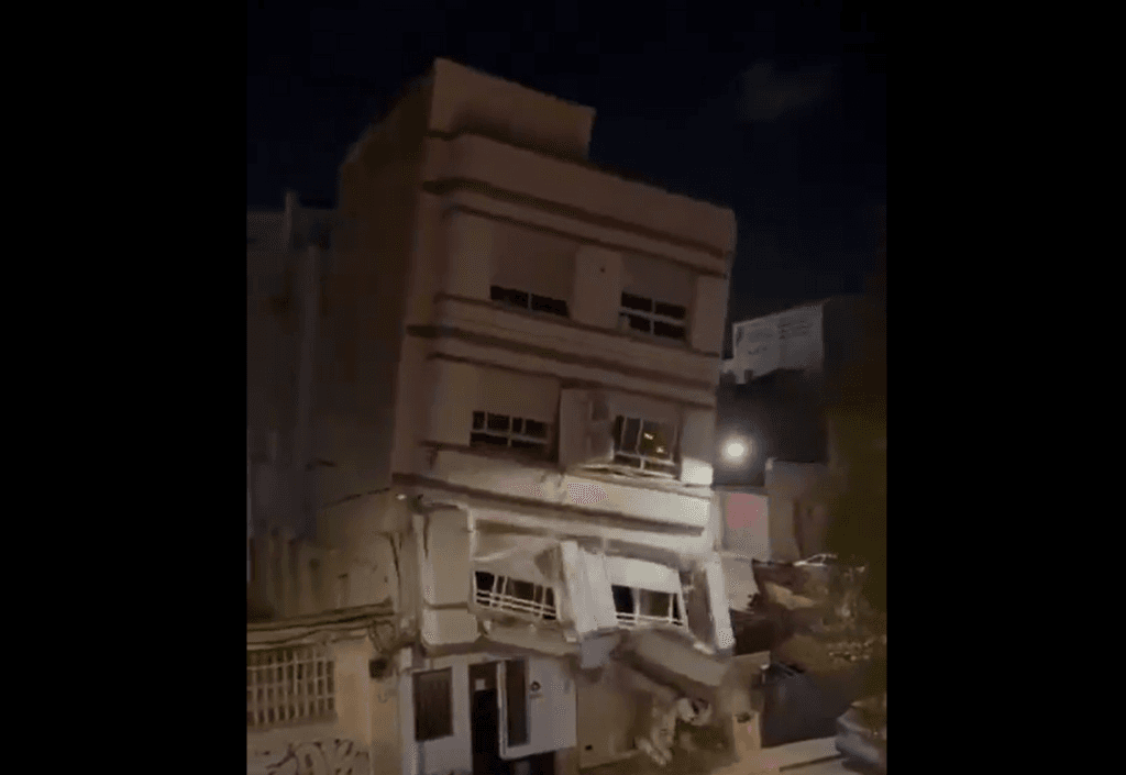 Un bloc de locuințe s-a prăbușit în Valencia, iar locatarii sunt în siguranță