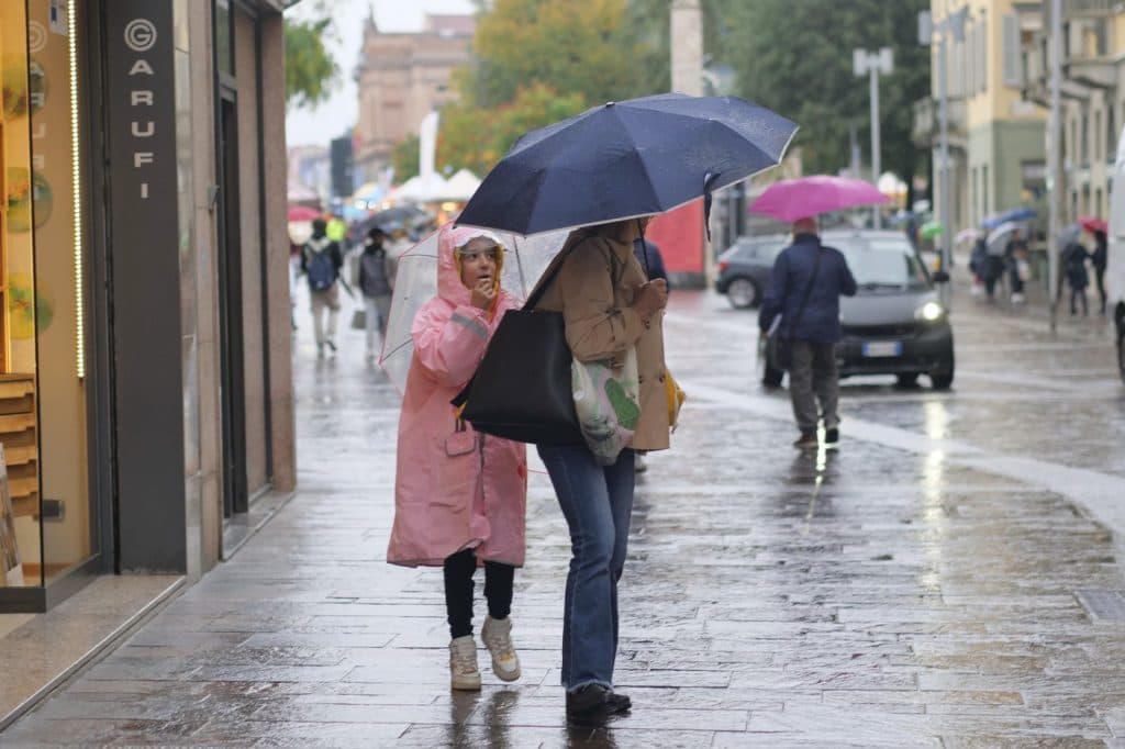 Prognoza meteo pentru următoarele patru săptămâni: temperaturi normale și precipitații în exces