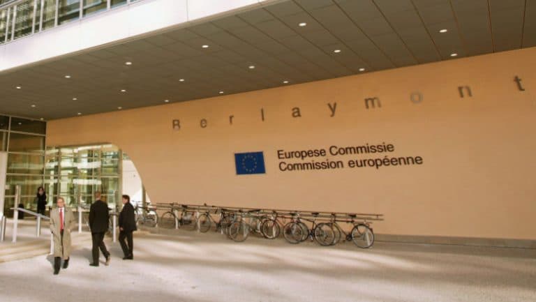 Comisia Europeană refuză cererile Italiei și Greciei pentru flexibilitate bugetară