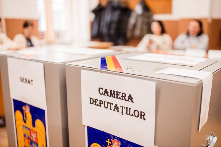 Sondaj electoral: AUR pe primul loc, PSD și USR câștigă teren