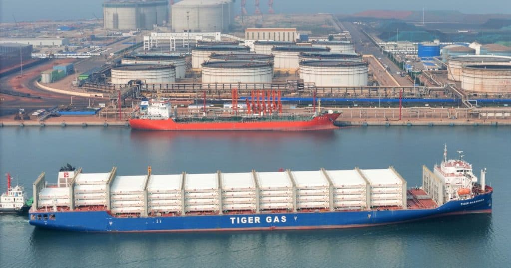 500.000 de tone de produse petroliere din Rusia sunt blocate pe mare din cauza sancțiunilor impuse de SUA