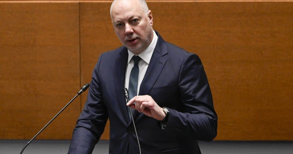 Bulgaria are un guvern, după șapte serii de alegeri în patru ani. Cine este noul premier de la Sofia?