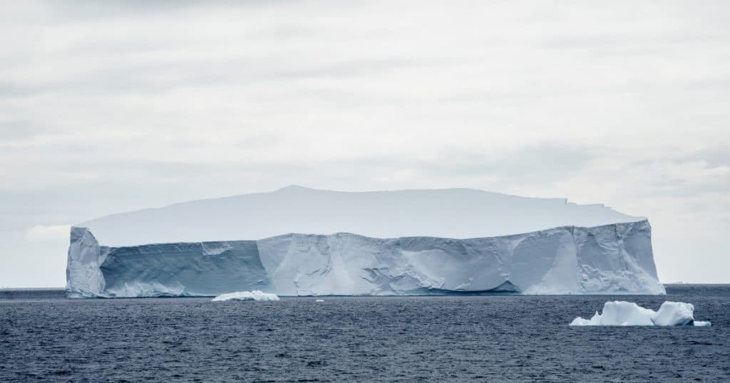 Cel mai mare aisberg global reprezintă o amenințare pentru o insulă din Atlanticul de Sud.