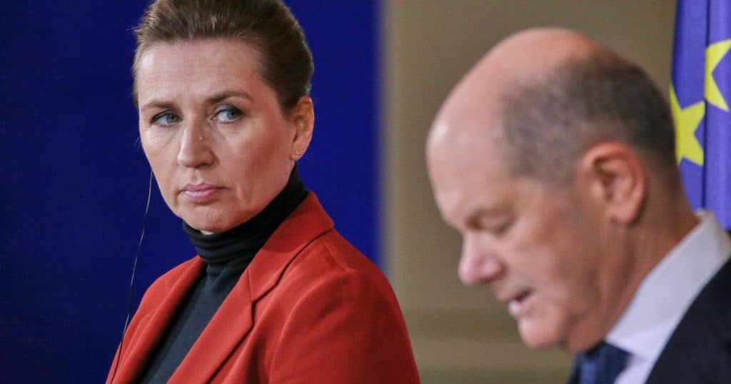 Cum încearcă prim-ministrul danez să protejeze Groenlanda de „ghearele” lui Trump. Scholz: „Frontierele nu pot fi schimbate cu forţa”