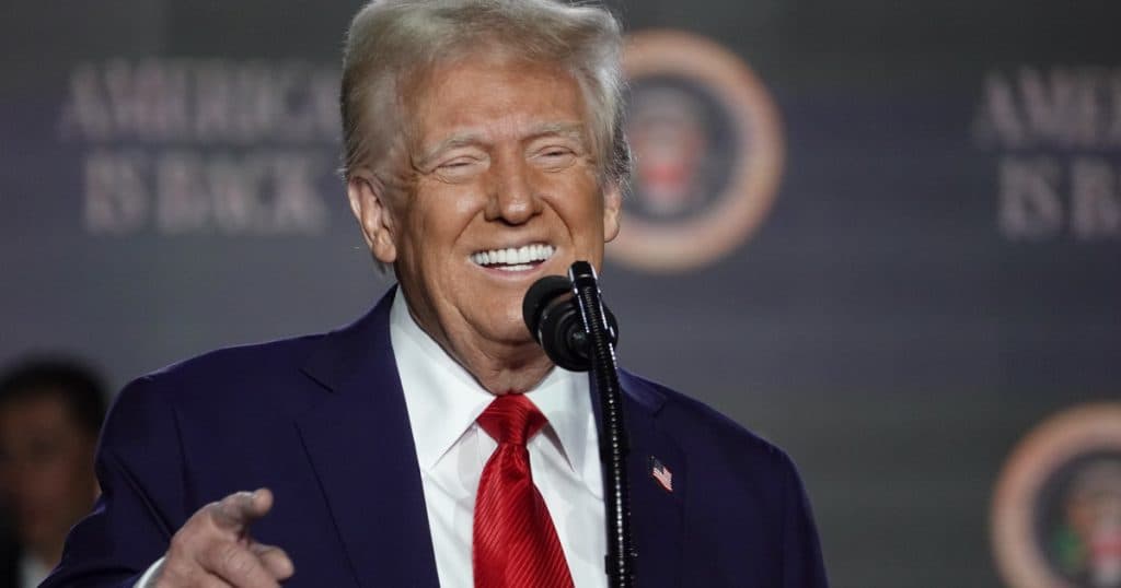 Donald Trump sugerează „curățarea” Fâșiei Gaza și relocarea palestinienilor în Egipt și Iordania.