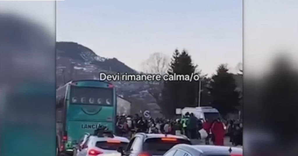 Impact impresionant al TikTok asupra unei stațiuni din Italia: Peste 10.000 de persoane au umplut un orășel cu 1.400 de locuitori.