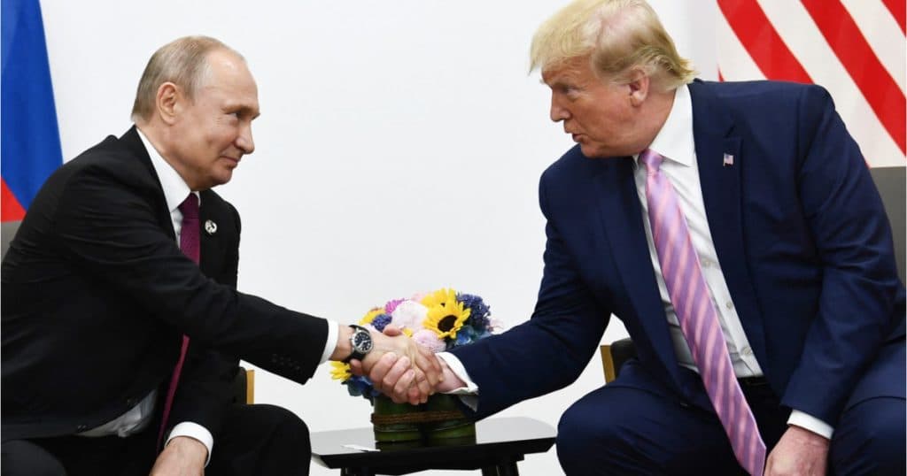 Elveția își exprimă disponibilitatea de a organiza o întâlnire între Trump și Putin. Care va fi soarta mandatului de arestare emis pe numele liderului rus?