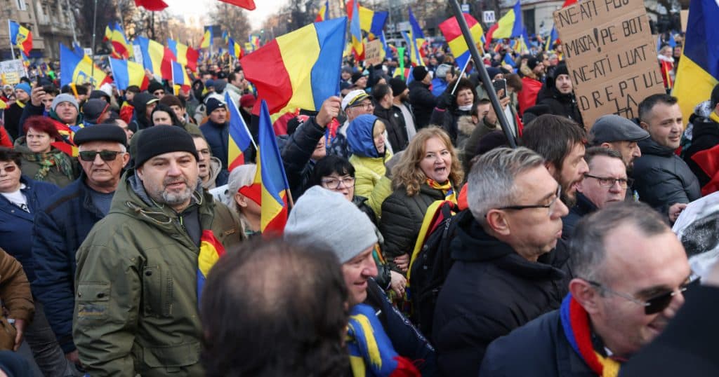 Bolojan, despre protestul AUR și cererea de reluare a turului al doilea al alegerilor: Această posibilitate nu există