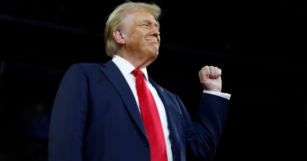 „Figura politică definitorie a începutului de secol”. Donald Trump revine în fruntea SUA mai puternic ca niciodată.