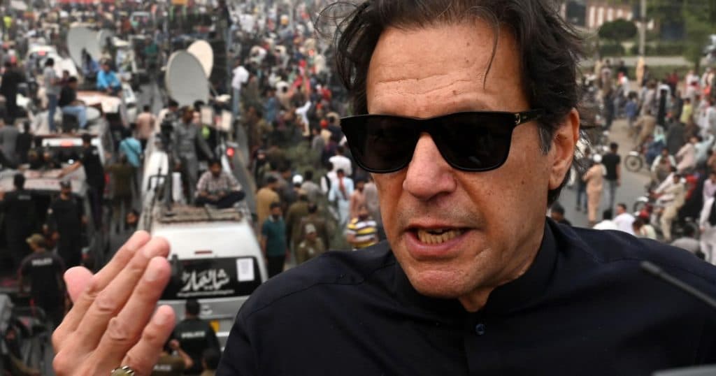 Imran Khan, fostul premier al Pakistanului, a primit o condamnare de 14 ani de închisoare într-un nou caz. Care sunt acuzațiile formulate împotriva lui?