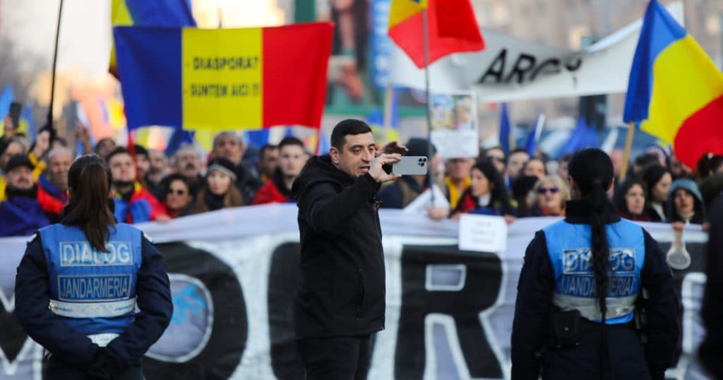 George Simion anunță astăzi un nou protest în Capitală. „Decizia ÎCCJ ignoră milioanele de români care solicită reluarea turului 2.”