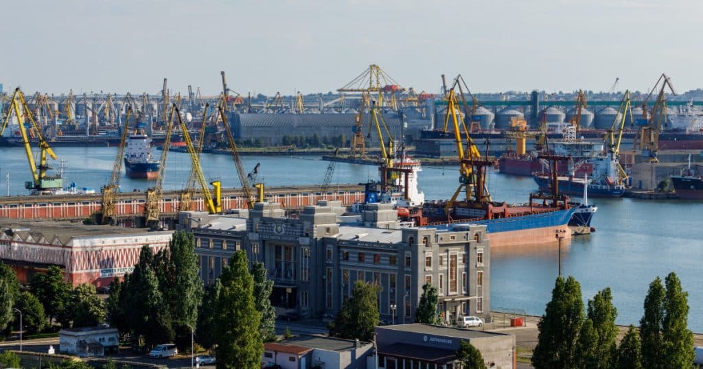Grindeanu: Peste 70 de milioane de tone de mărfuri au fost tranzitate prin România. Portul Constanța, cel mai semnificativ port de la Marea Neagră.