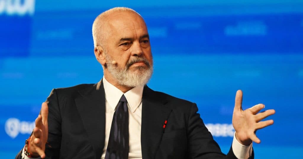 Interzicerea TikTok în Albania generează dificultăți în ceea ce privește statul de drept.