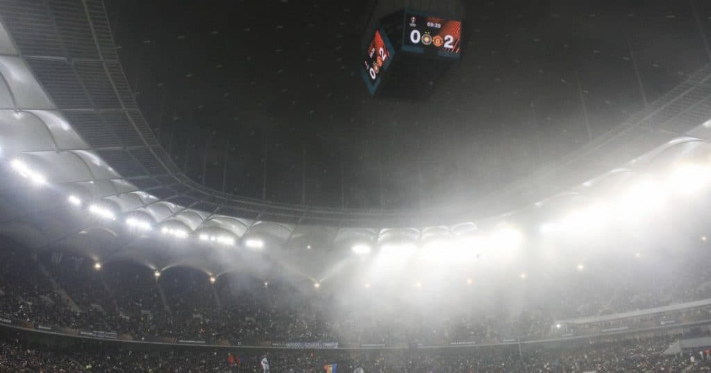 Jandarmeria a aplicat amenzi în valoare totală de 71.300 de lei după meciul FCSB-Manchester United, iar organizatorul meciului va trebui să plătească 60.000 de lei.