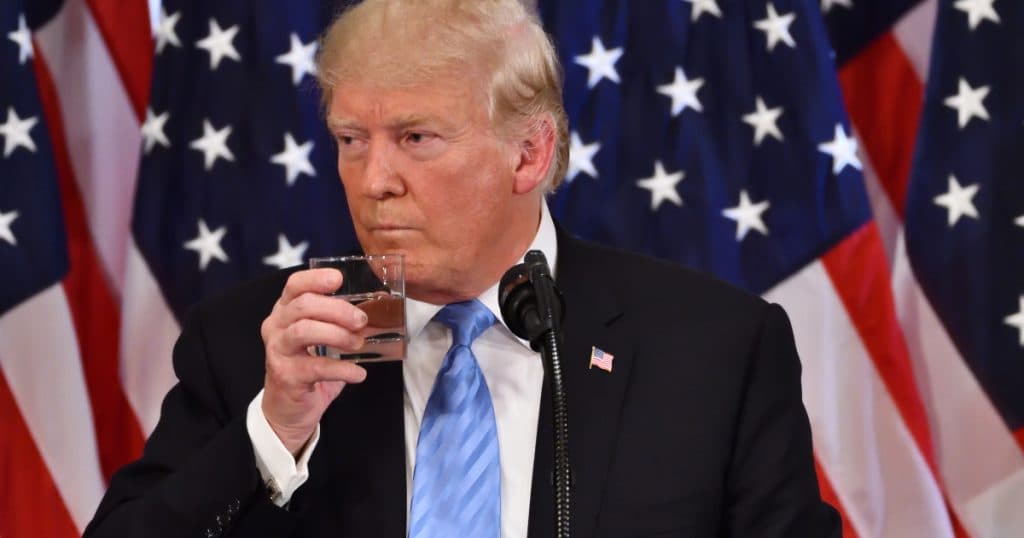 Motivul pentru care Donald Trump nu consumă alcool. “Nici măcar un pahar”