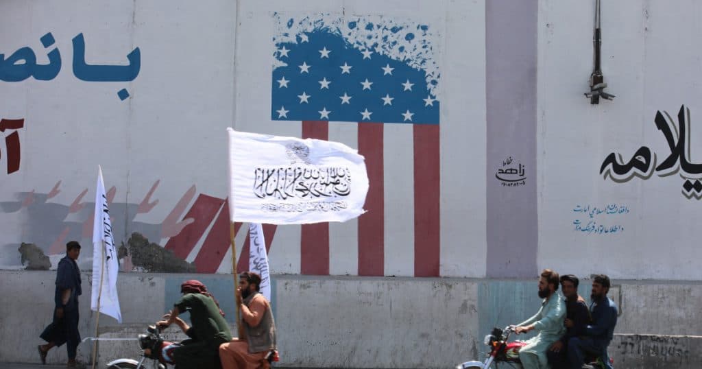 Discuții între SUA și regimul taliban din Kabul. Modalitățile prin care Washingtonul încearcă să asigure eliberarea a trei cetățeni americani.