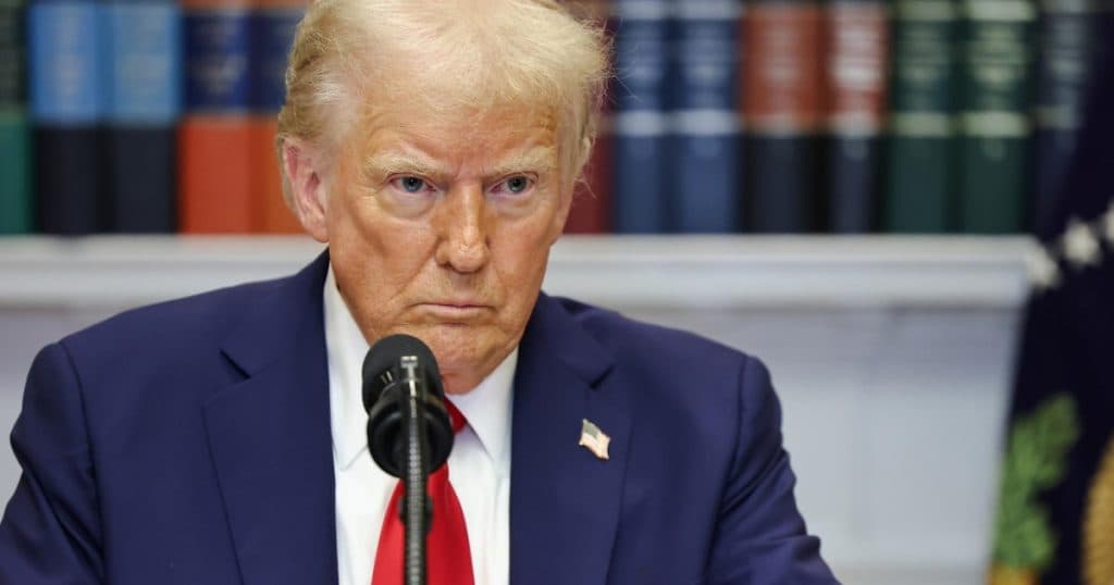 Conflictele recente de la curtea Regelui Trump – analiză New York Times