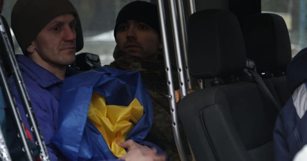 Schimb de prizonieri între Rusia și Ucraina. Câți soldați s-au întors acasă