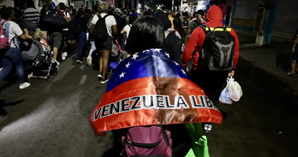 Peste 500.000 de venezueleni se confruntă cu riscul deportării din SUA. Ordinul semnat de administrația Trump