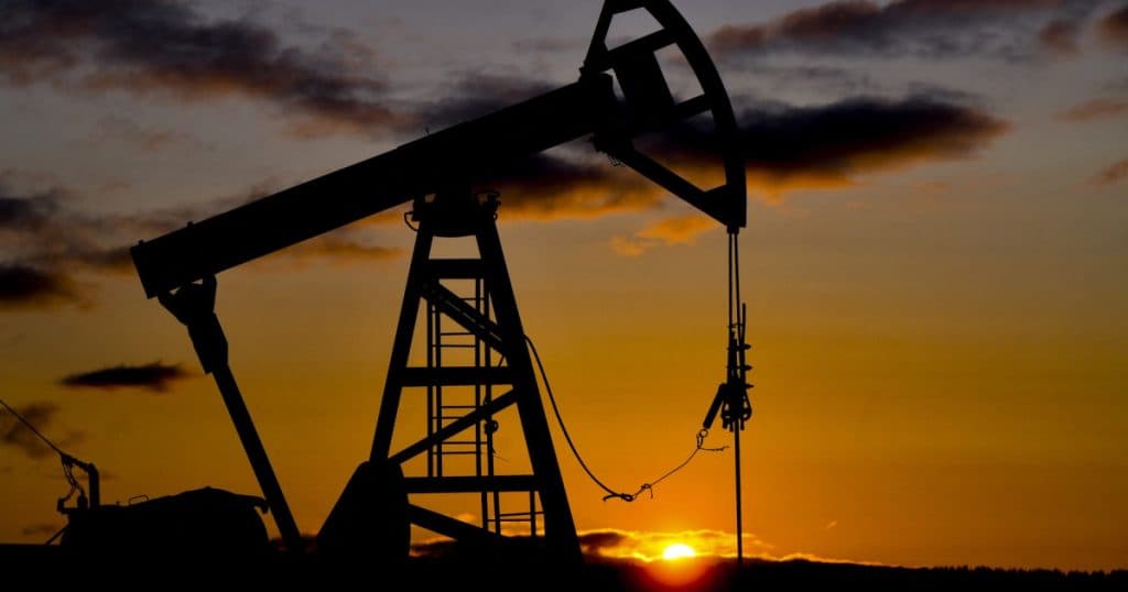 Produția de țiței a României a înregistrat o scădere în primele 11 luni din 2024, în timp ce importurile au crescut (INS)