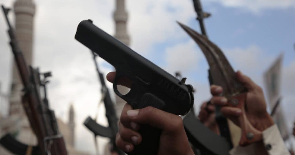 Rebelii Houthi din Yemen au fost declarați „organizație teroristă străină” de către Trump.
