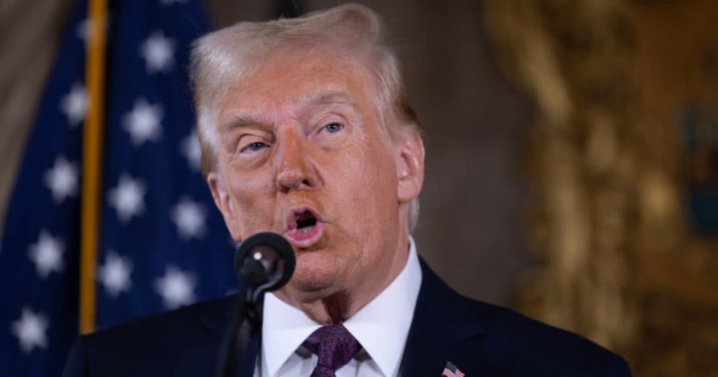 Sancțiunile anunțate de Trump împotriva Columbiei pentru refuzul de a accepta zboruri cu migranți: „Aceste măsuri nu reprezintă decât începutul”