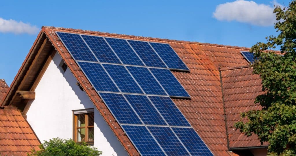 Se extinde termenul de implementare a proiectelor din Programul „Casa Verde Fotovoltaice 2023”.