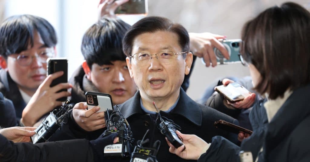 Șeful securității președintelui sud-coreean suspendat a demisionat. El a împiedicat arestarea lui Yoon Suk Yeol.