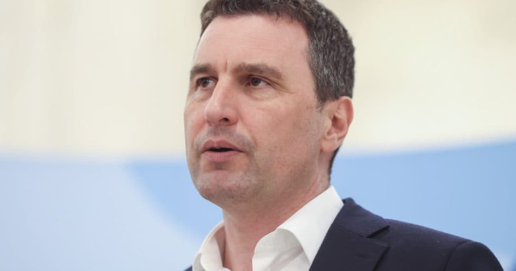 Tanczos Barna, Ministrul Finanțelor, propune diminuarea considerabilă a tranzacțiilor în numerar. “O să venim cu domenii unde le vom reduce foarte mult.”