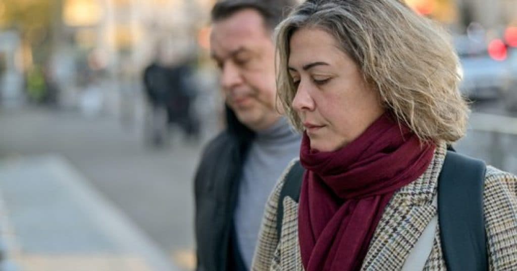 „Fiica lui Dominique Pelicot afirmă: „Tatăl meu ar trebui să moară în închisoare”, fiind convinsă că acesta a abuzat-o și pe ea.”