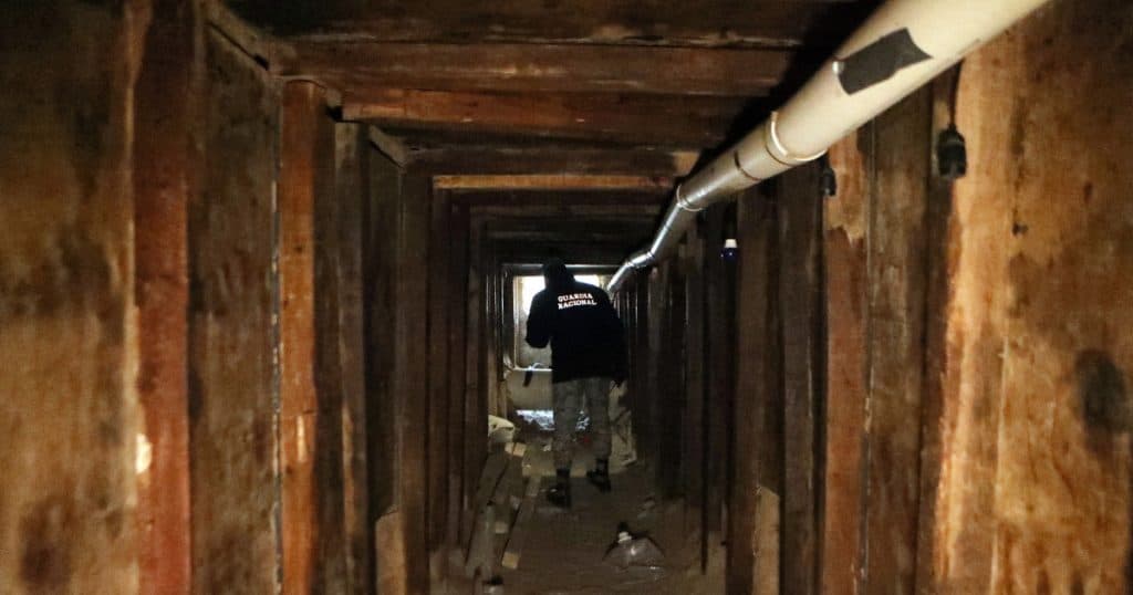 Autoritățile vor închide un tunel secret între SUA și Mexic, utilizat pentru traficul de migranți și contrabandă.