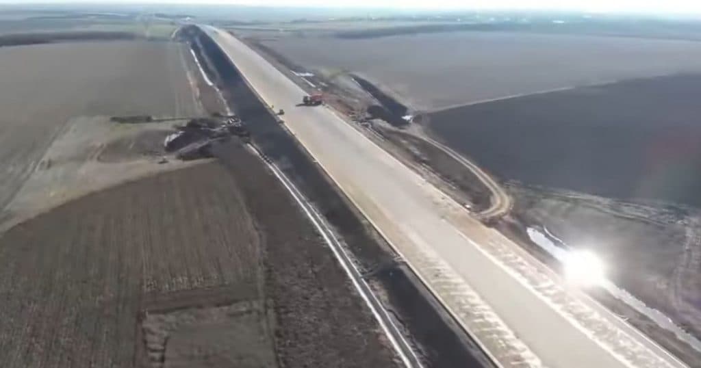 Au reluat lucrările la Tronsonul 4 al Drumului Expres Craiova – Pitești. Care este termenul pentru finalizarea acestora?