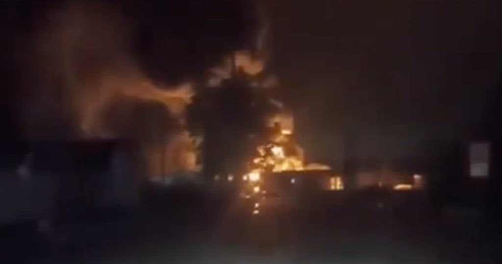 Incendiu major în Rusia. Un centru industrial din vestul țării este afectat de un atac cu drone ucrainene.