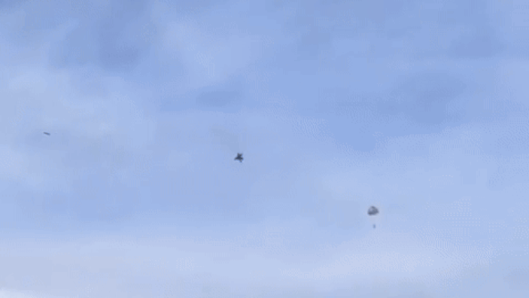 Momentul în care un avion F-35 american se prăbușește în Alaska