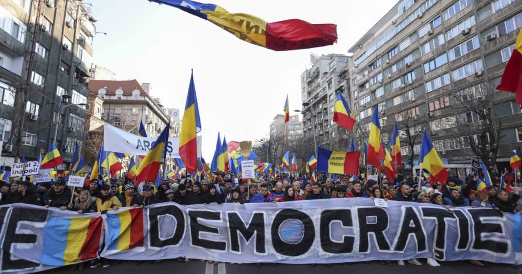 De ce nu avem informații oficiale despre numărul participanților la protestul AUR. Explicațiile Jandarmeriei