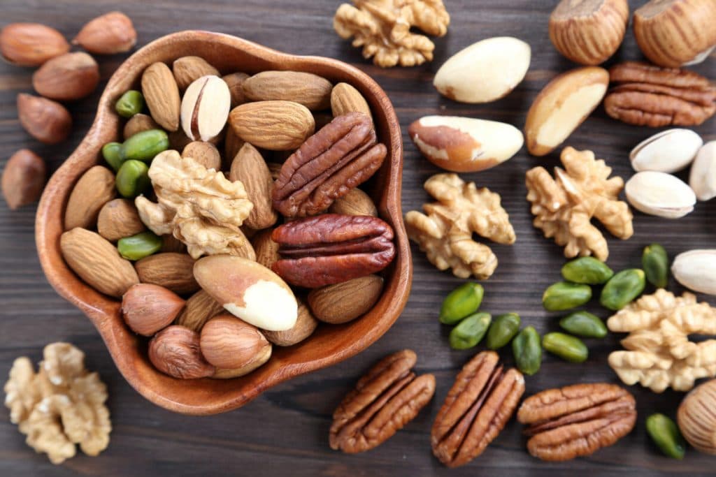 4 alimente ce pot provoca cancer și 4 care ajută la prevenirea acestuia