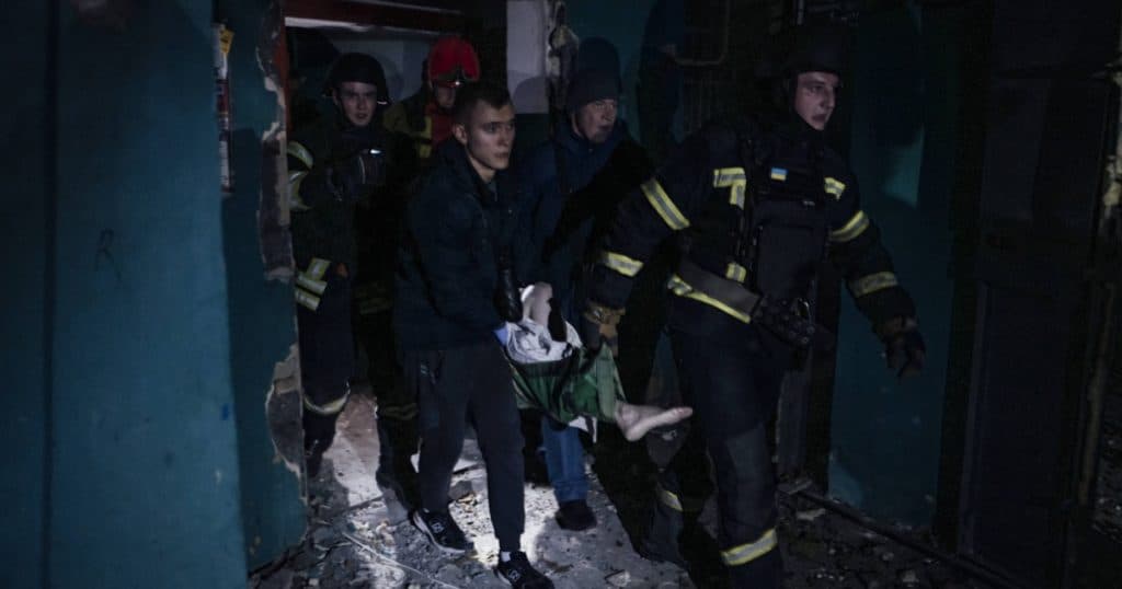 Comandantul forțelor terestre din Ucraina se plânge de creșterea violenței împotriva personalului militar din spatele frontului.