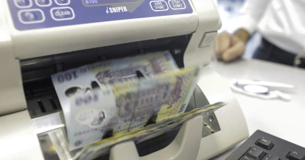 Deducerea totală a cheltuielilor pentru achiziția de bunuri ar putea să crească de la 2.500 la 6.000 de lei, conform unui proiect USR.