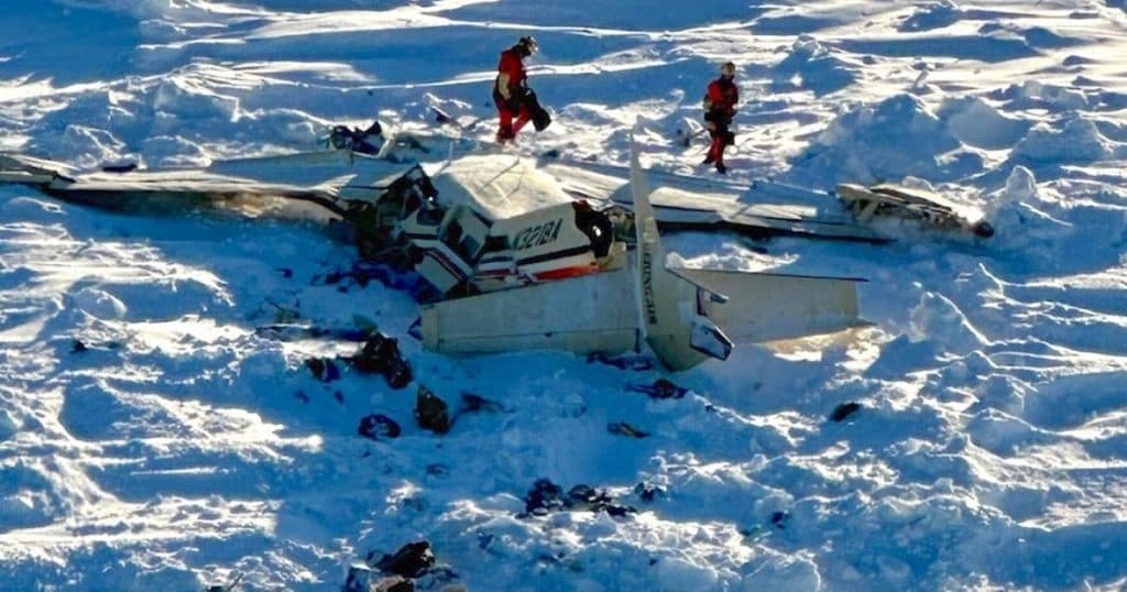 Avionul de pasageri dispărut în Alaska a fost găsit, iar toți cei zece ocupanți au decedat.