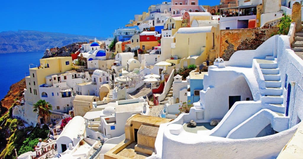 Grecia se pregătește pentru un cutremur major. Forțe speciale, echipe de salvare și drone au fost desfășurate în Santorini.